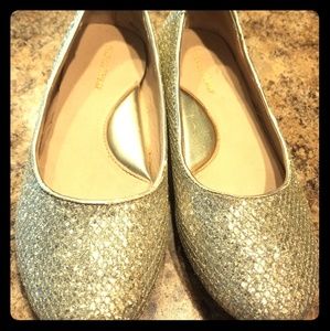 Gold girls shoes